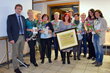 Bücherei-Leiterin Petra Sappl wurde mit dem Ehrenzeichen der Gemeinde Bad Häring geehrt.