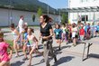 Klassenweise starteten die 70 Kinder der Volksschule Bruckhäusl beim Laufwunder 2014.