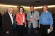 Im Rahmen des Filmabends erfolgte auch die Siegerehrung der Clubmeisterschaft, die Bürgermeisterin Hedi Wechner vornahm - hier im Bild mit Egon Frühwirth, Clubmeister Armin Oberhauser und Helmut Hörmann.