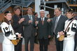 Prost auf das Jubiläum: Obmann Hans Peter Kapfinger, Bgm. Hermann Ritzer, Landesrat Gerhard Reheis und Bgm. Herbert Rieder ( im Bild von links). Foto: Nageler. 