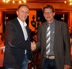 BGM Hermann Ritzer gratuliert Obmann Martin Schermer zur einstimmigen Wahl.