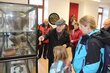 Museumsführer Hans Gwiggner bei der Museumsführung für die Wörgler Lesepaten.