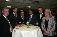 Stießen mit Bgm. Arno Abler  auf ein gutes 2009 an:  Bgm. Herbert Horngacher, Mariastein, Landtags-Vizepräsident  LA Hannes Bodner, Alt-Landesrat Sebastian Mitterer, und die Nationalratsabgeordneten Josef Lettenbichler und Carmen Gartelgruber