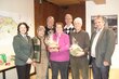 Die Mitglieder des Stadtrates mit den Gewinnern Frau Manuela Rössler und Herrn Ernst Rieser