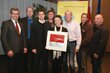 LHStv. Anton Steixner mit Frau Bgm.in Hedwig Wechner und dem e5 Team der Stadtgemeinde Wörgl bei der Vergabe der Auszeichnung