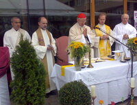 Erzbischof Dr. Alois Kothgasser zelebriert die Festmesse