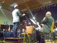 Kpm. Gerhard Madersbacher dirigiert die BMK Bruckhäusl