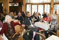 Viel Stimmung bei den Bewohnern und Besuchern im Wörgler Seniorenheim